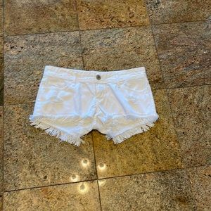 NWT Hollister White Jeans Distressed Shirts with fringes